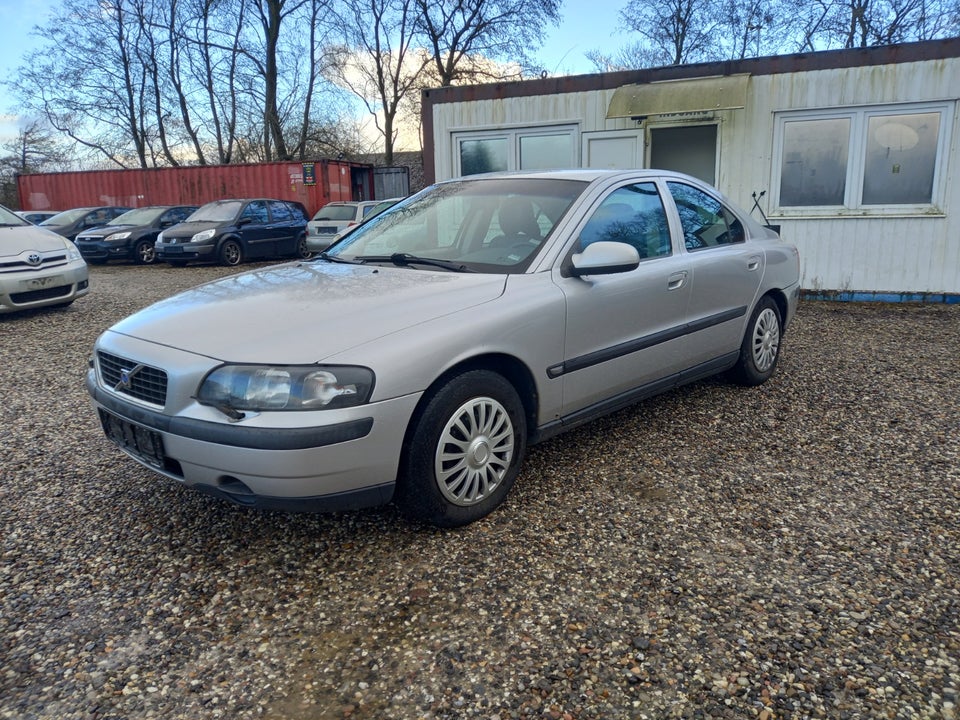 Volvo S60 2,4 Business 4d