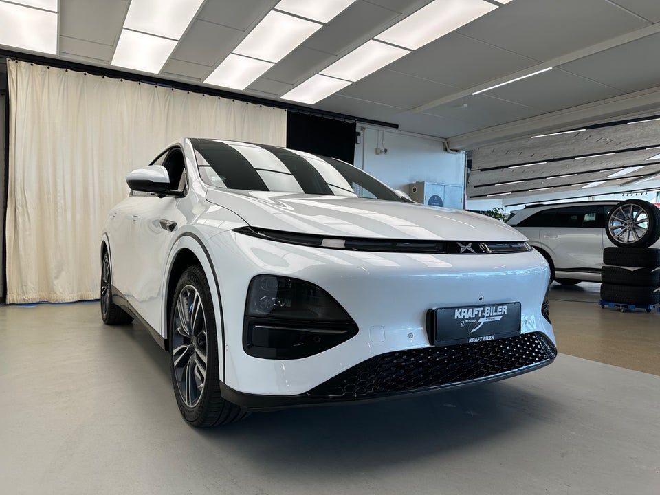 Xpeng G6 Performance 5d