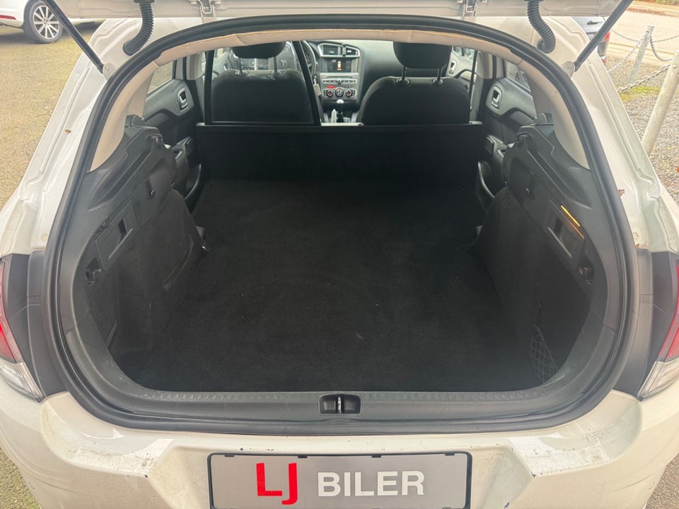 Citroën C4 1,6 BlueHDi 100 Feel Complet Van 5d