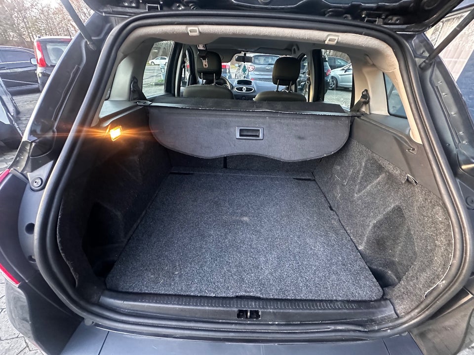 Renault Clio III 1,5 dCi 75 Avantage Sport Tourer 5d