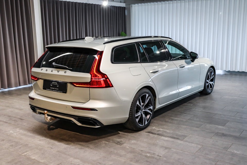 Volvo V60 2,0 B4 197 R-Design aut. 5d