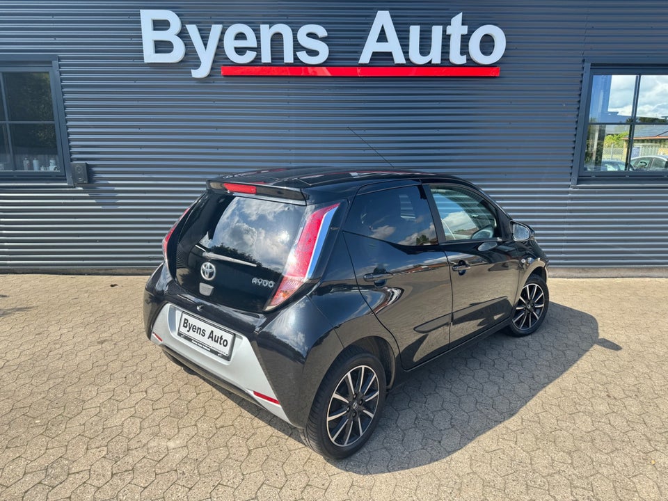 Toyota Aygo 1,0 VVT-i x-black II 5d