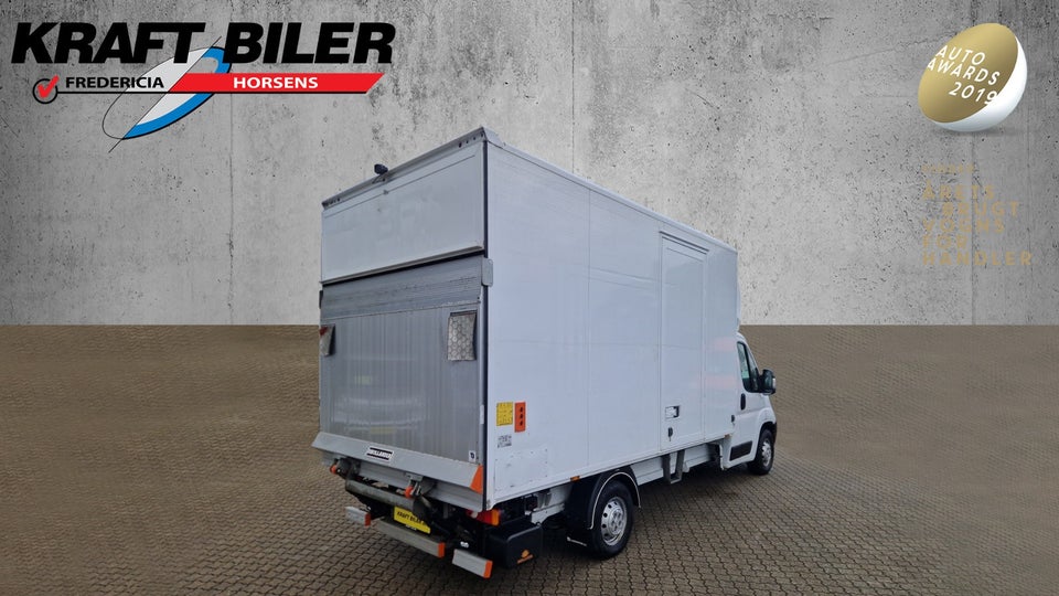 Peugeot Boxer 335 2,2 BlueHDi 140 L3 Alukasse m/lift