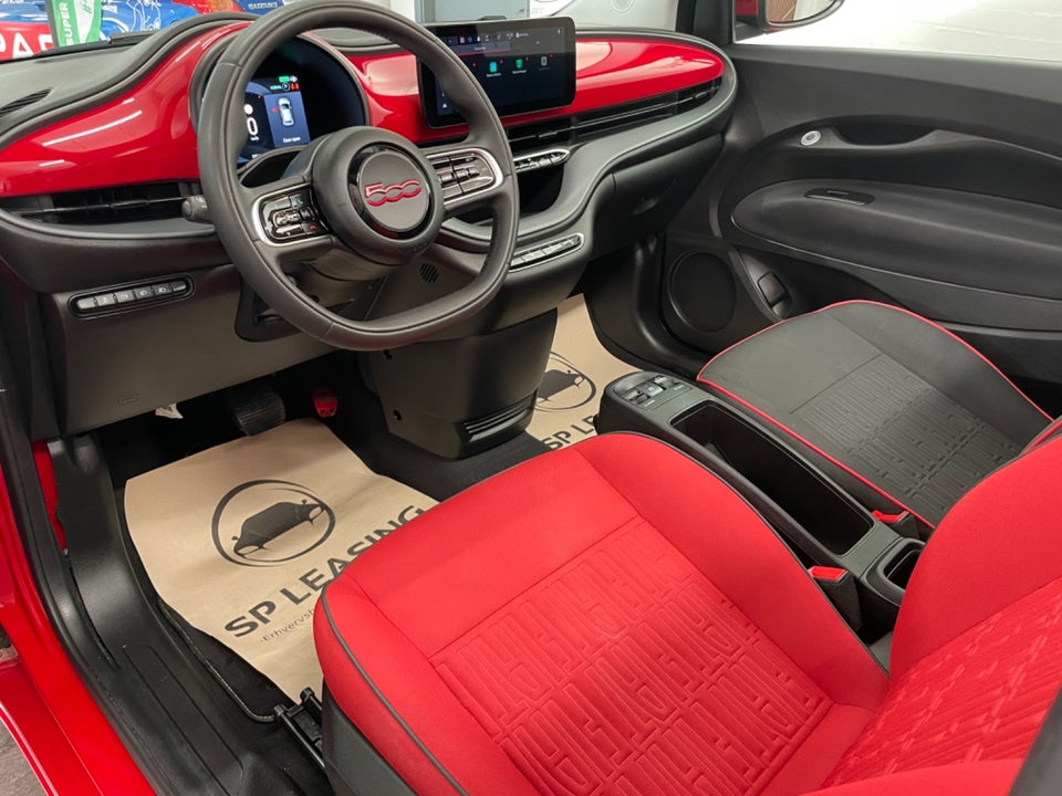 Fiat 500e (RED) Cabrio 2d