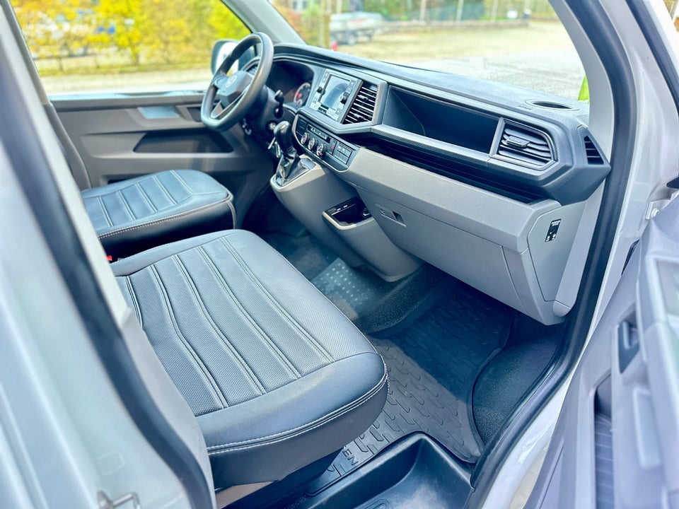 VW Transporter 2,0 TDi 150 Kassevogn DSG lang