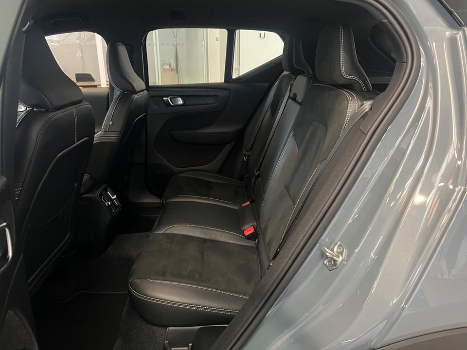 Volvo XC40 P8 ReCharge Twin R-Design 5d