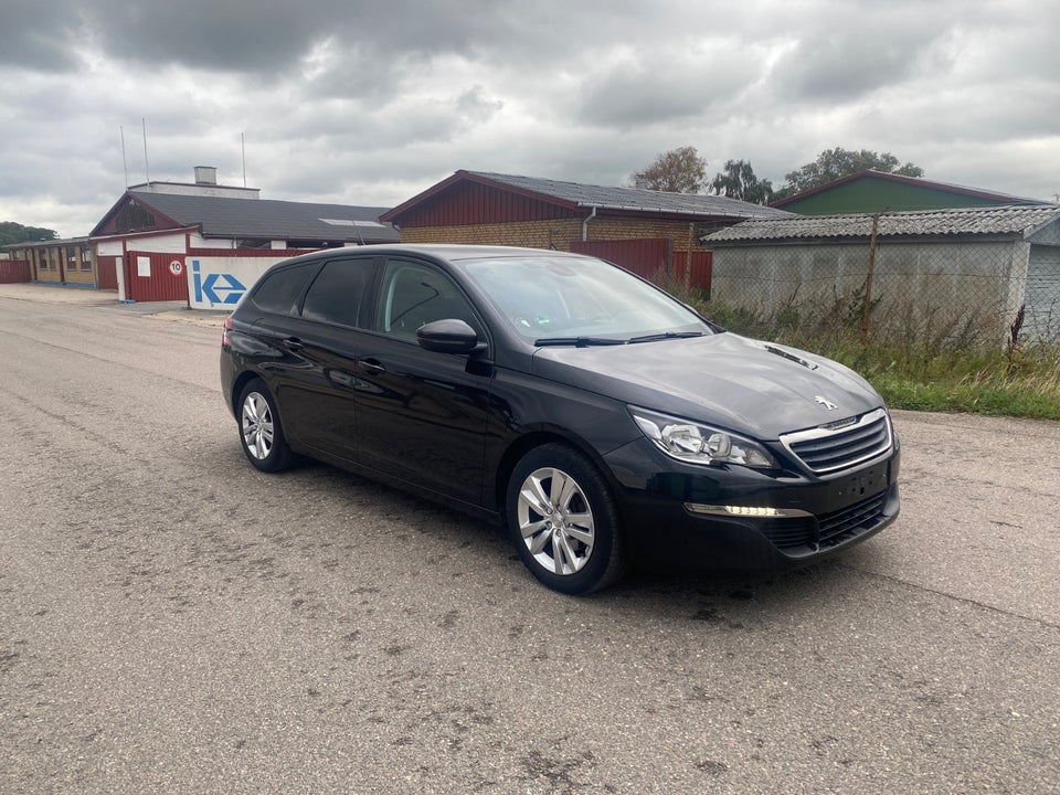 Peugeot 308 1,2 e-THP 110 Chili SW 5d