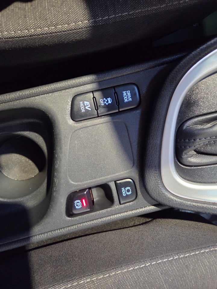 Toyota Yaris 1,5 Hybrid H3 e-CVT 5d