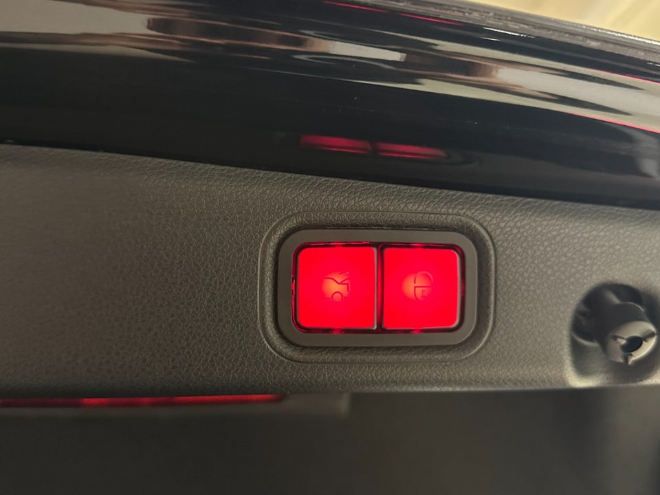 Mercedes E300 de 2,0 AMG Line aut. 4d