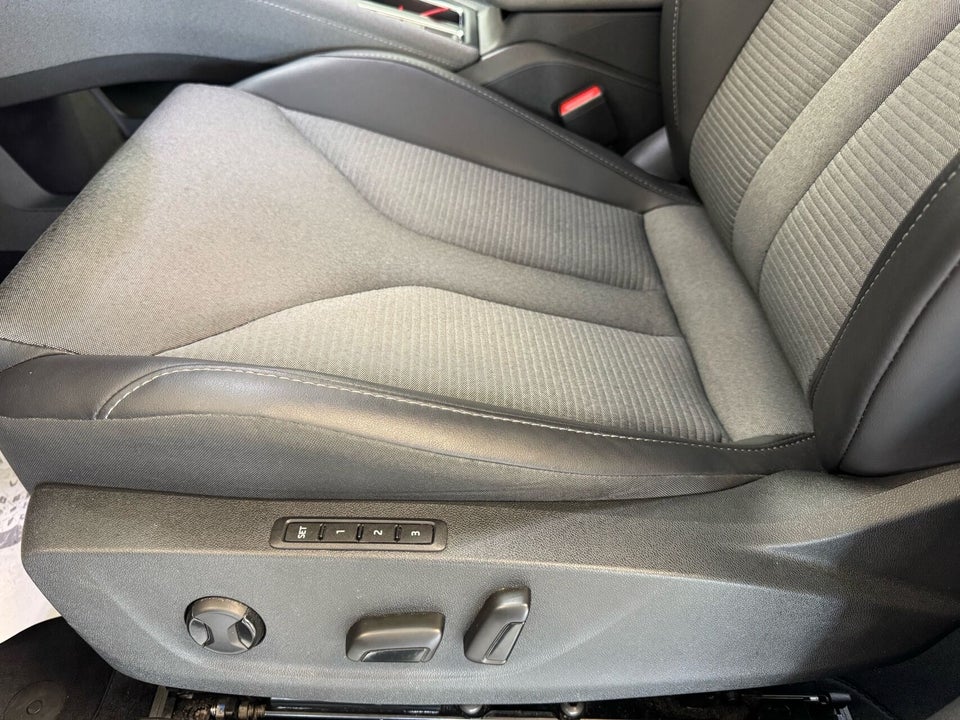 Skoda Enyaq 80 iV Loft 5d
