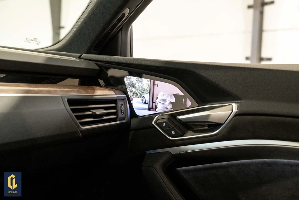 Audi e-tron 55 quattro 5d