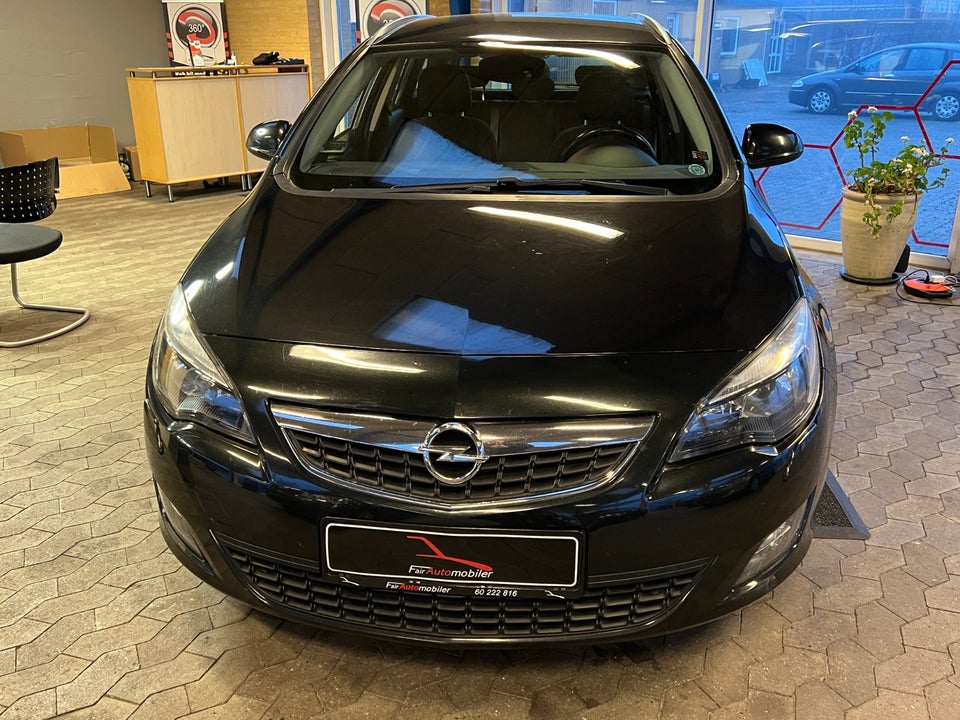 Opel Astra 1,4 T 140 Sport Sports Tourer 5d