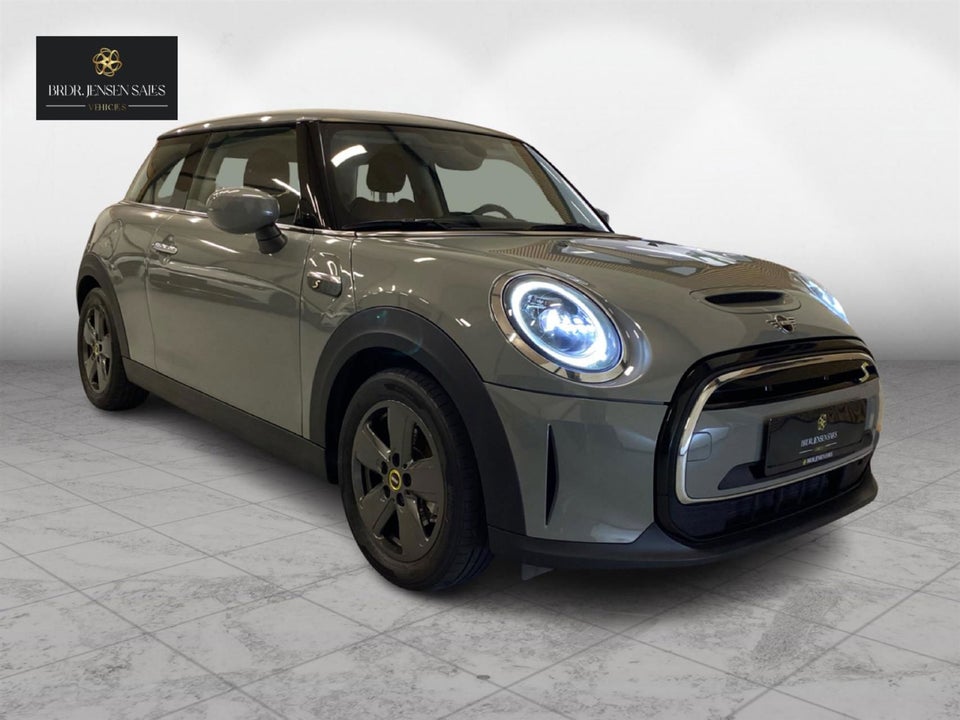 MINI Cooper SE Essential 3d