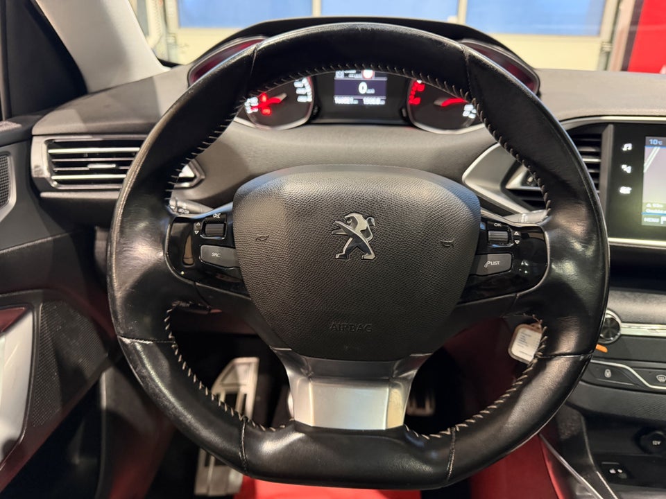 Peugeot 308 1,5 BlueHDi 130 Allure+ Sky SW 5d