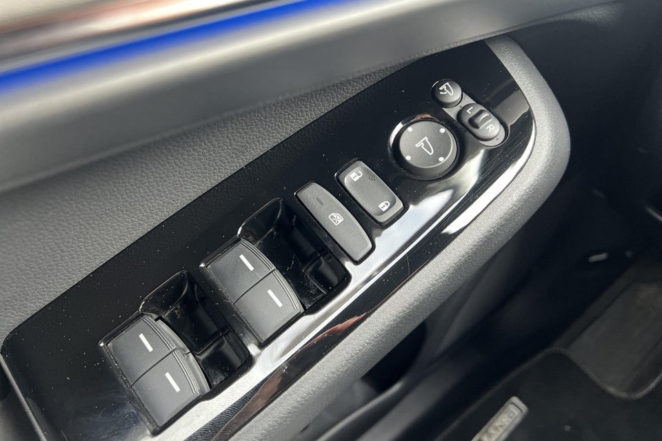 Honda e:Ny1 Advance 5d