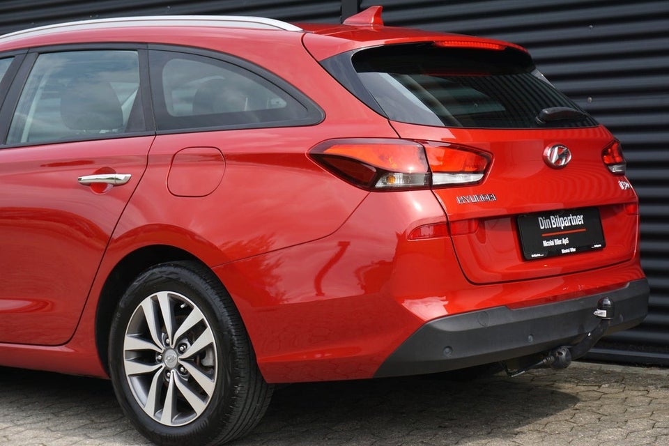 Hyundai i30 1,0 T-GDi Premium stc. 5d