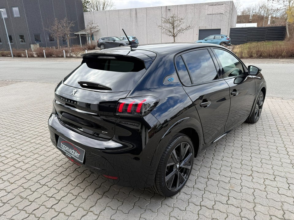 Peugeot e-208 50 GT 5d