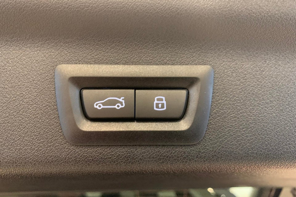 BMW iX1 eDrive20 M-Sport Pro 5d