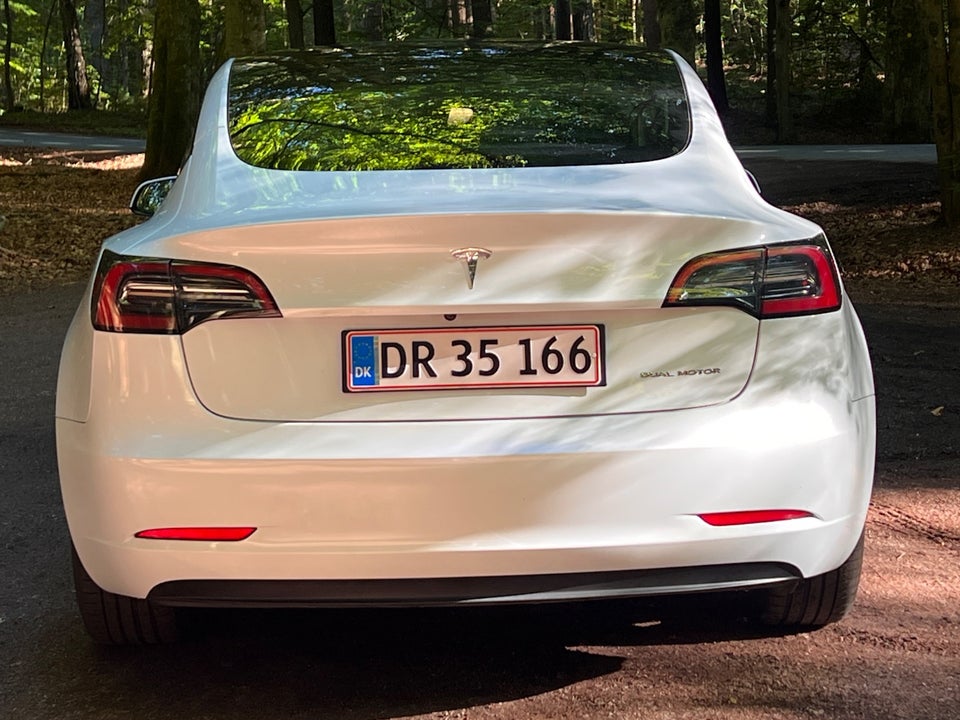 Tesla Model 3 Long Range AWD 4d