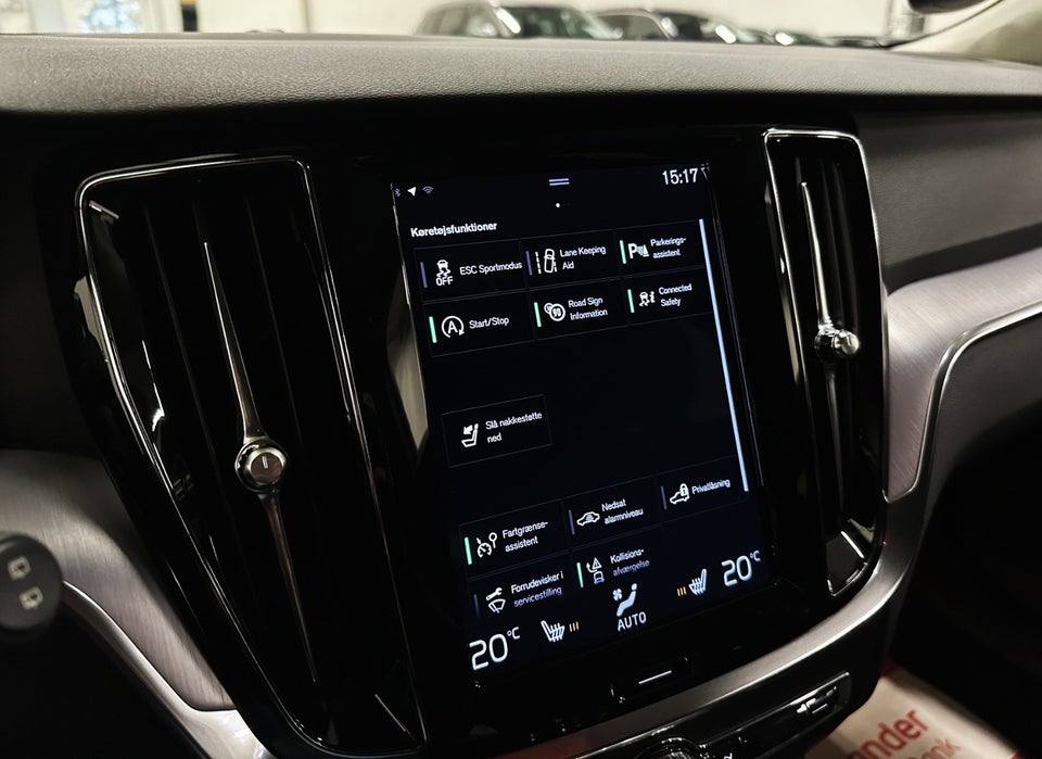 Volvo V60 2,0 T4 190 Momentum aut. 5d