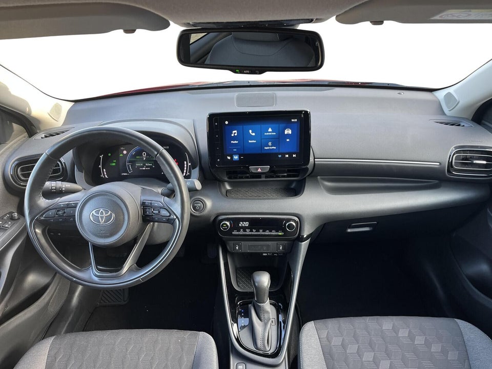 Toyota Yaris 1,5 Hybrid Style e-CVT 5d