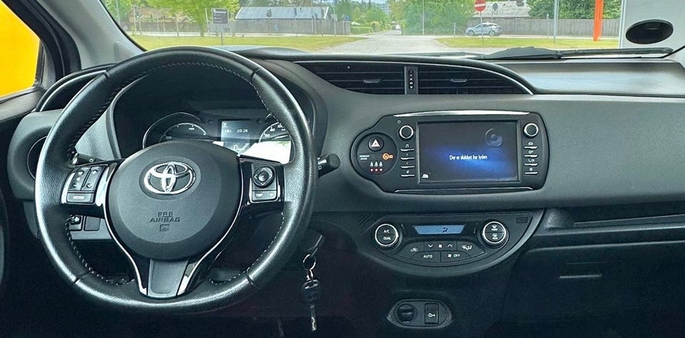 Toyota Yaris 1,5 Hybrid H2 Premium e-CVT 5d