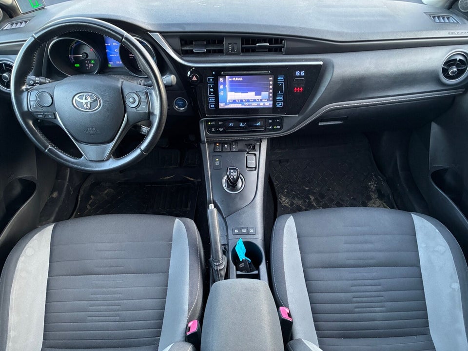Toyota Auris 1,8 Hybrid H2 Comfort Touring Sports CVT 5d