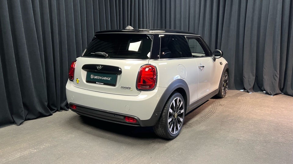 MINI Cooper SE Classic Trim 3d