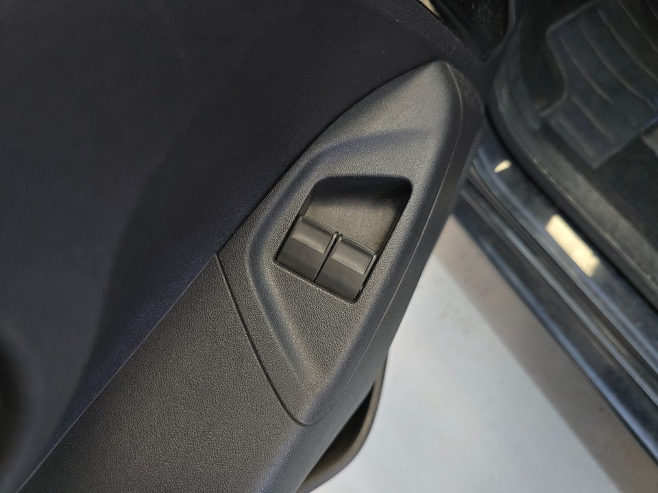 Citroën C1 1,2 PureTech Shine 5d