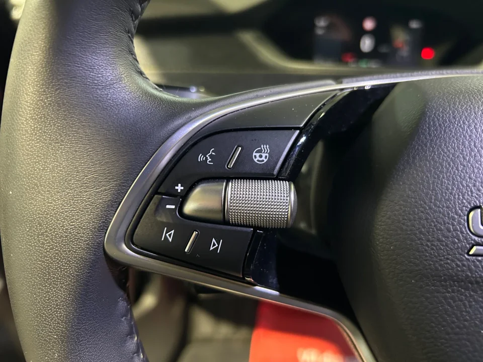 Skoda Elroq 85 iV Loft 5d
