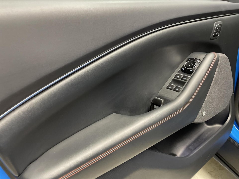 Ford Mustang Mach-E 98 Premium Extended Range AWD 5d