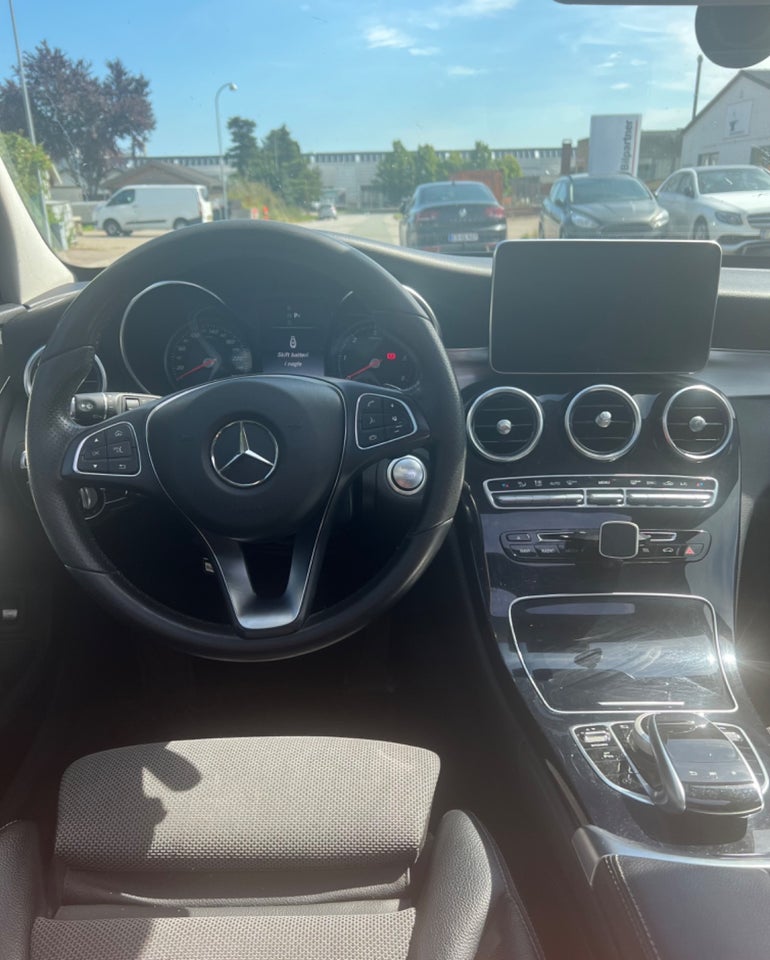 Mercedes C220 d 2,2 Avantgarde stc. aut. 5d