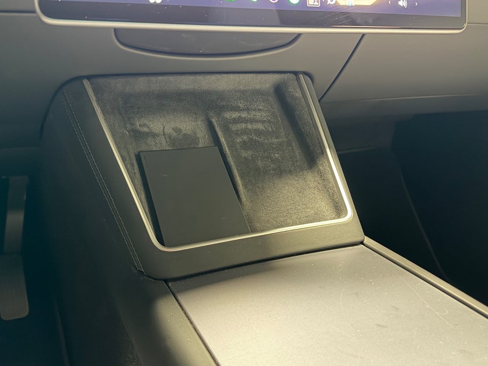 Tesla Model Y Premium Long Range RWD 5d