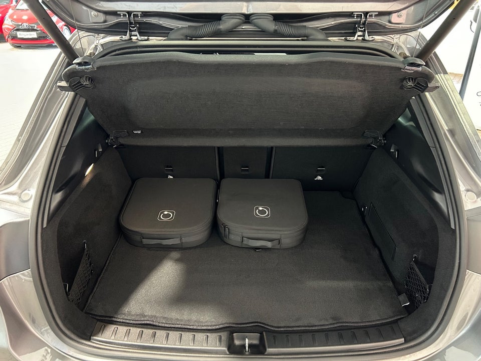 Mercedes EQA250 Progressive 5d