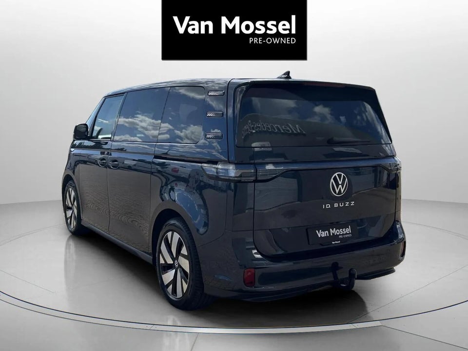 VW ID. Buzz 77 Pro SWB 5d