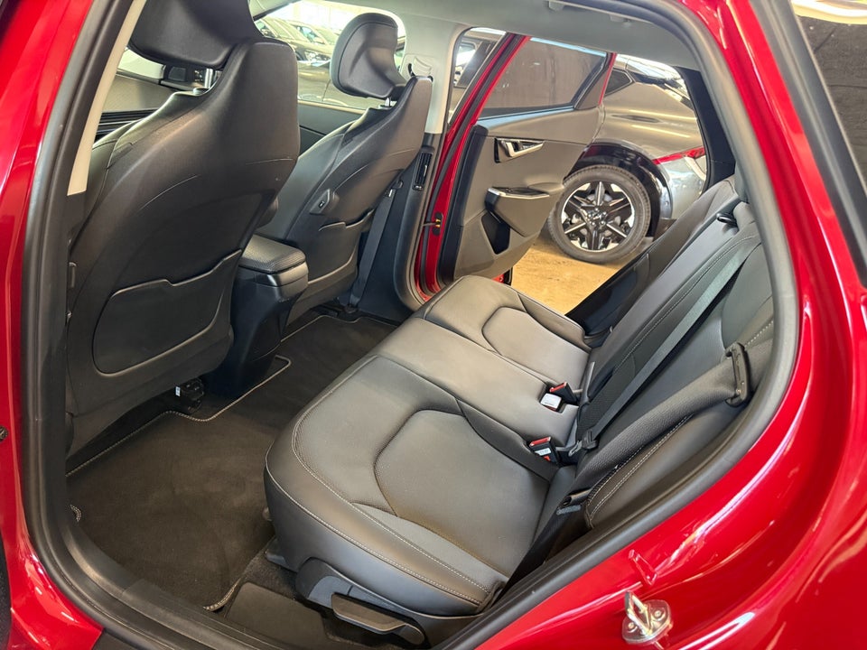 Kia EV6 58 Standard Range Upgrade 5d