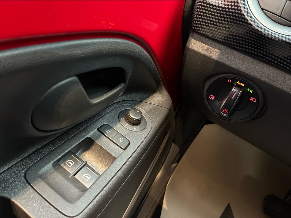 VW e-Up! Move Up! 5d