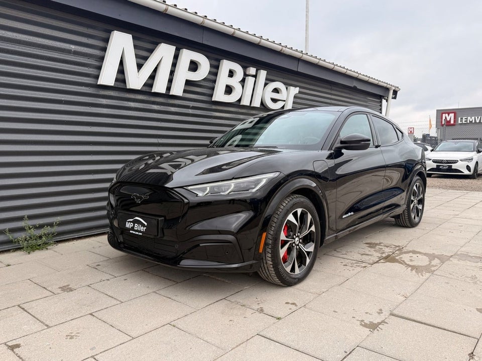 Ford Mustang Mach-E 73 Premium Standard Range AWD 5d
