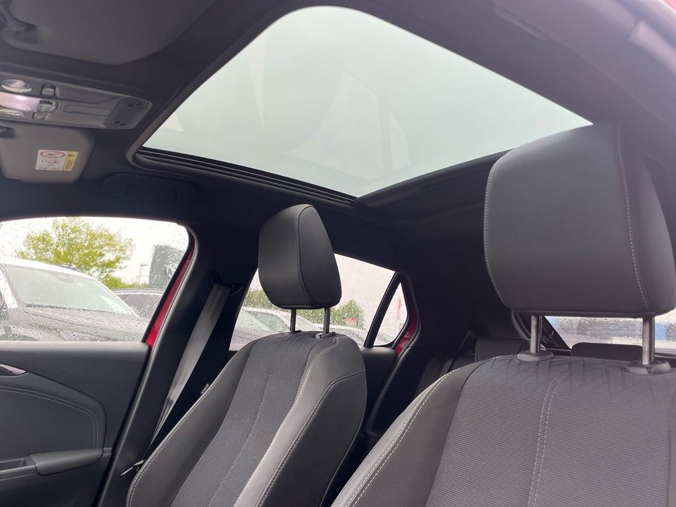 Opel Corsa 1,2 T 100 Elegance Sky 5d