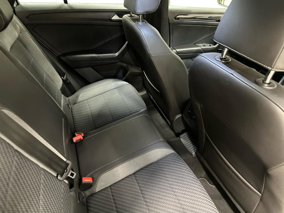 VW T-Roc 1,5 TSi 150 R-line DSG 5d