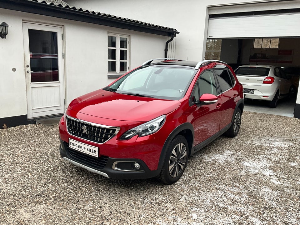 Peugeot 2008 1,2 e-THP 110 Selection Sky 5d
