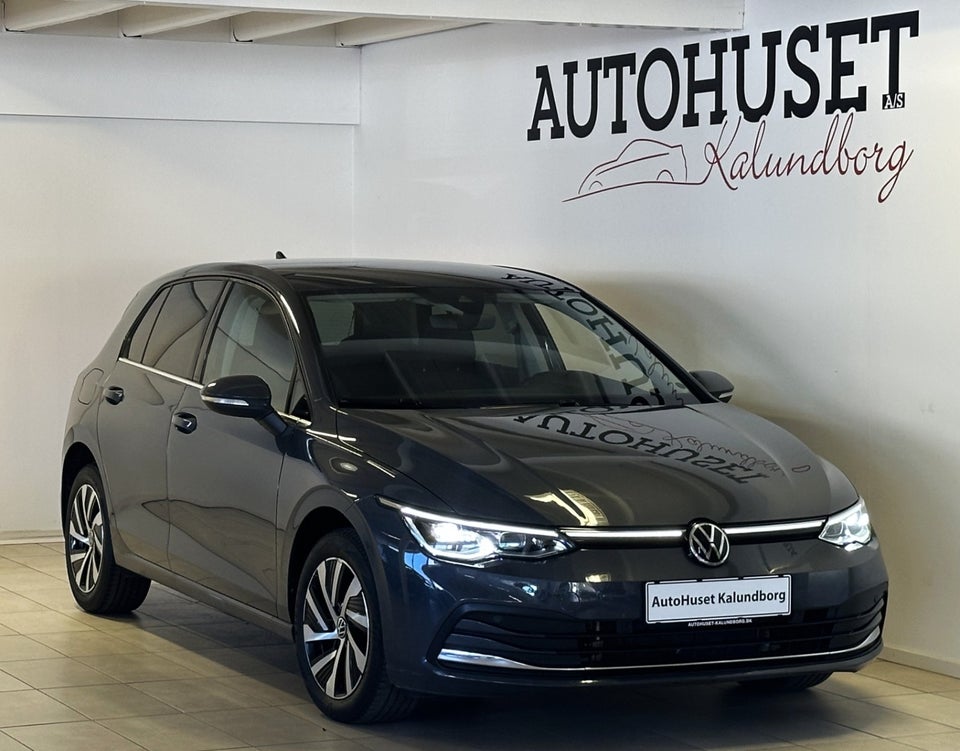 VW Golf VIII 1,4 eHybrid DSG 5d