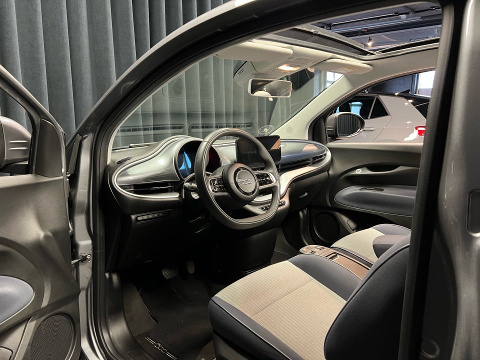 Fiat 500e 42 Icon Cabrio 2d