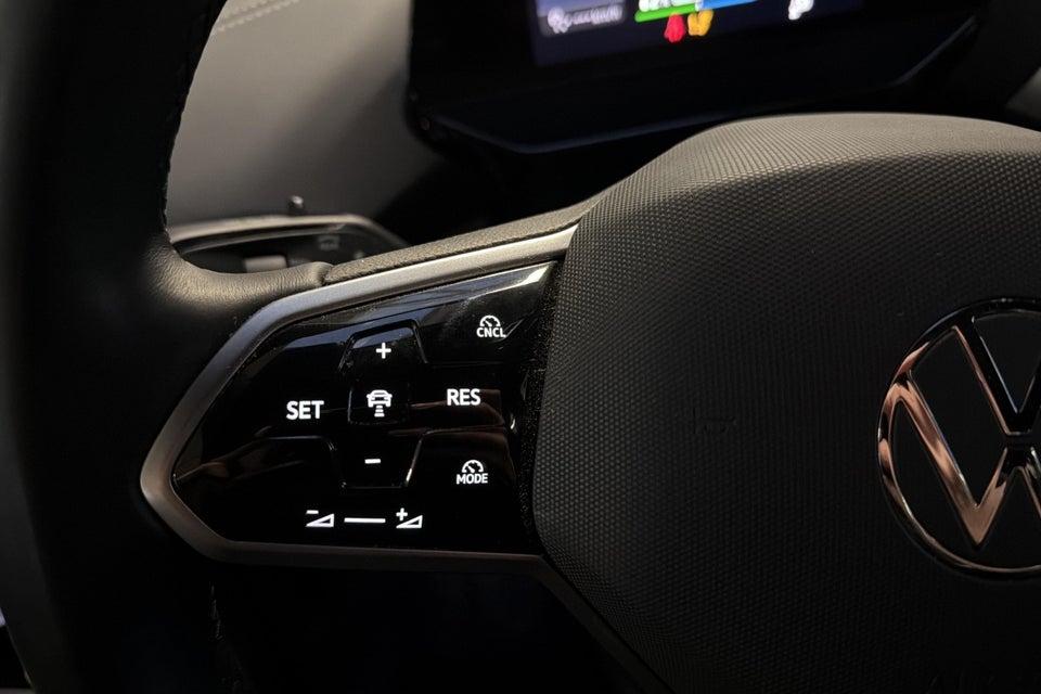 VW ID.4 77 Style 4Motion 5d