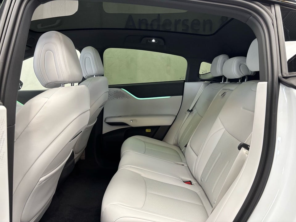 Xpeng G6 Standard Range 5d