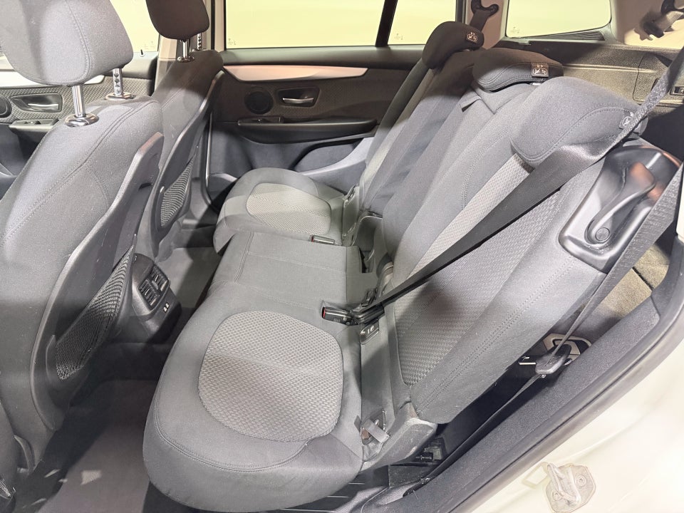 BMW 216i 1,5 Active Tourer Advantage 5d