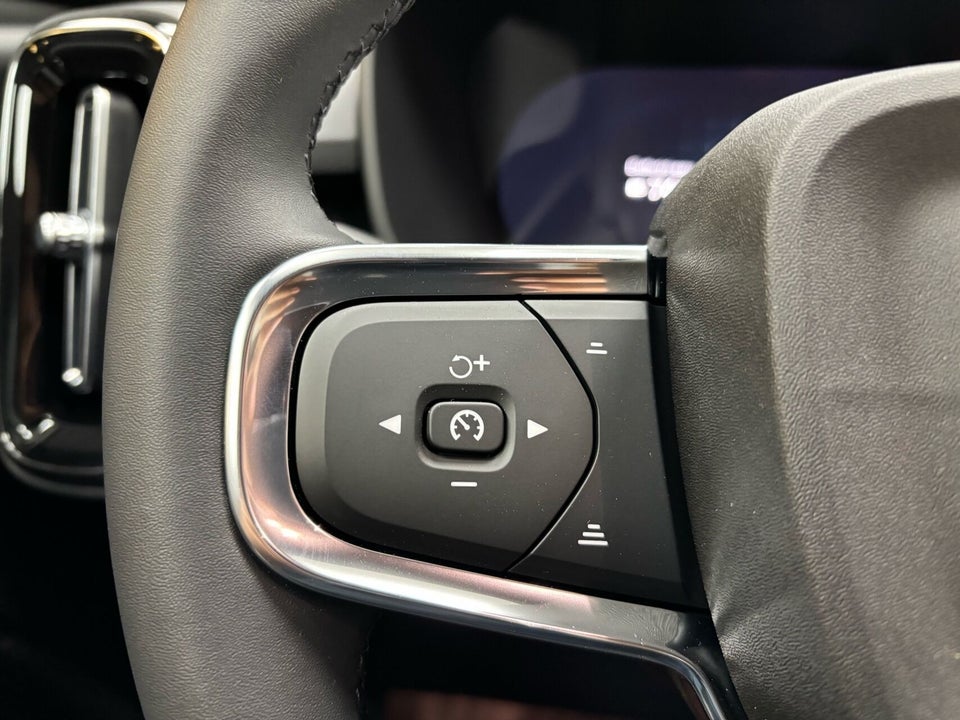 Volvo XC40 P6 ReCharge Core 5d