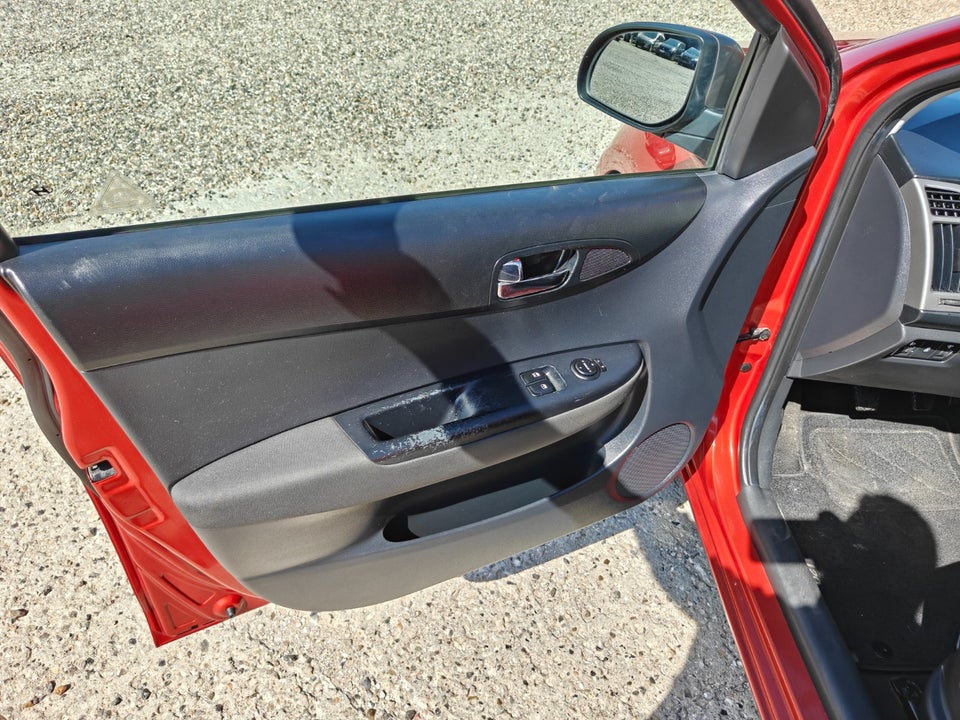 Hyundai i20 1,25 Classic XTR 5d