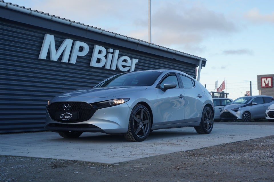 Mazda 3 2,0 e-SkyActiv-G 150 Cosmo aut. 4d
