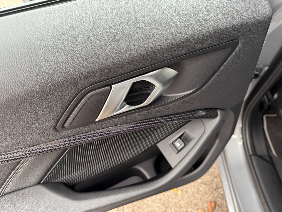 BMW 120i 2,0 Sport Line aut. 5d